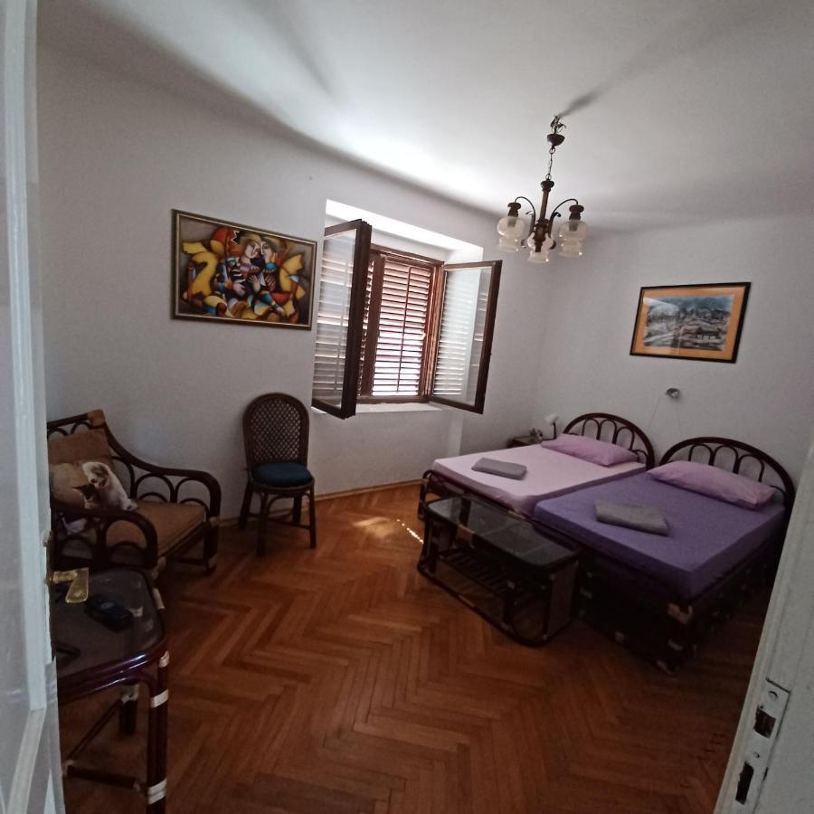 Apt. Old Town Раб Екстериор снимка